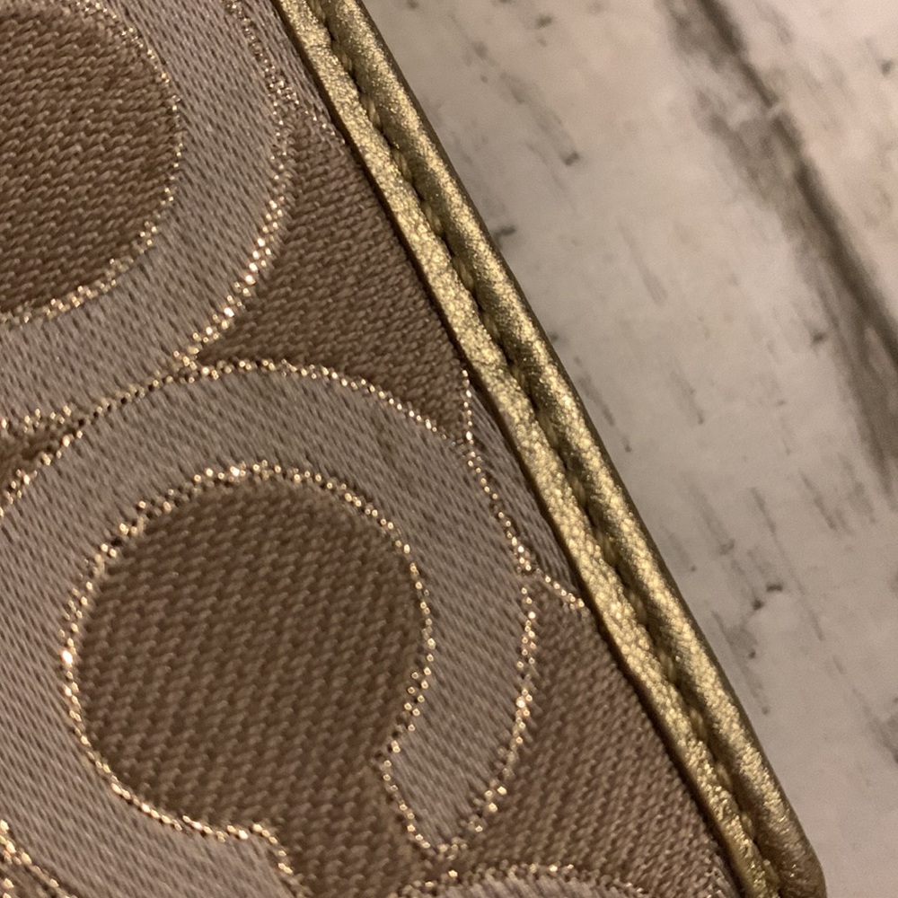 Coach Julia Op Art Zippy wristlet - Picture 15 of 15
